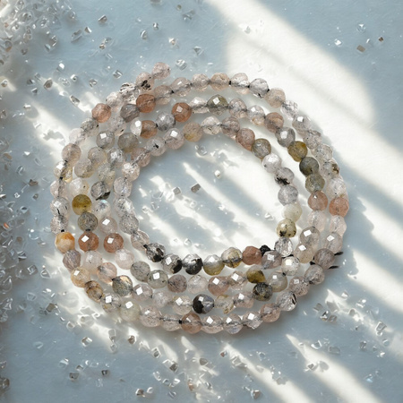 Labradoryt - kamień intuicji, ochrony i przemiany - kula fasetowana 3mm