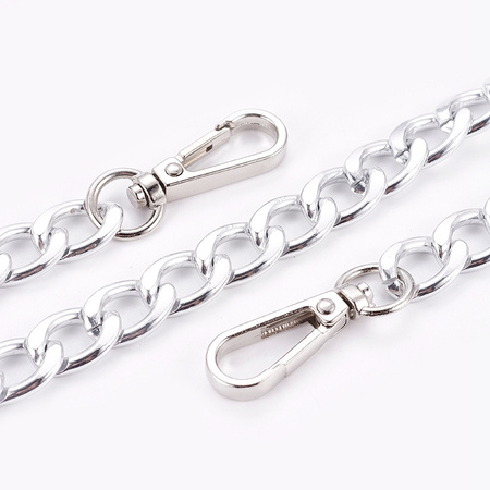 Łańcuszek metalowy z karabińczykami pasek rączka do torebki torby srebrny 11mm 52cm