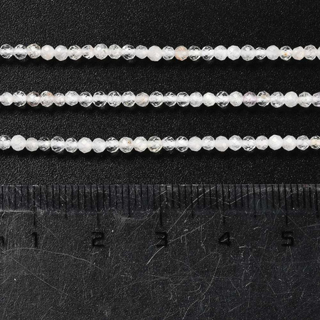 Kwarc kamienny - kamień czystości, energii i harmonii - kula fasetowana 2.5mm