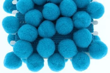 Taśma dekoracyjna z pomponami turkusowy 40mm